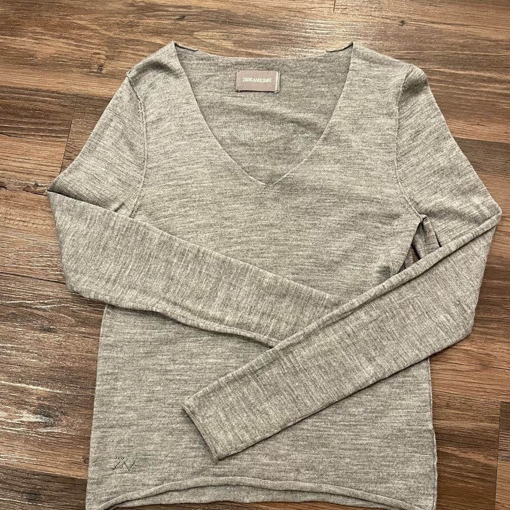 LIKE NEW! Zadig & Voltaire Happy Skull embellished wool sweater. XS. GREY. - Picture 7 of 9